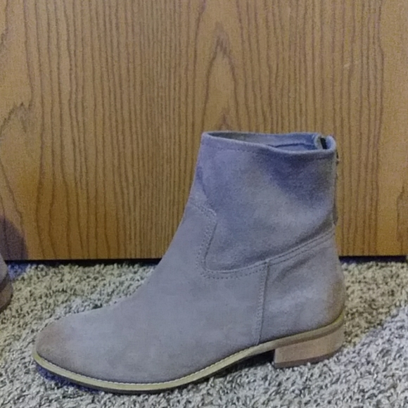 Gap womens booties - Picture 2 of 4